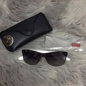 Ray-Ban Sunglasses White